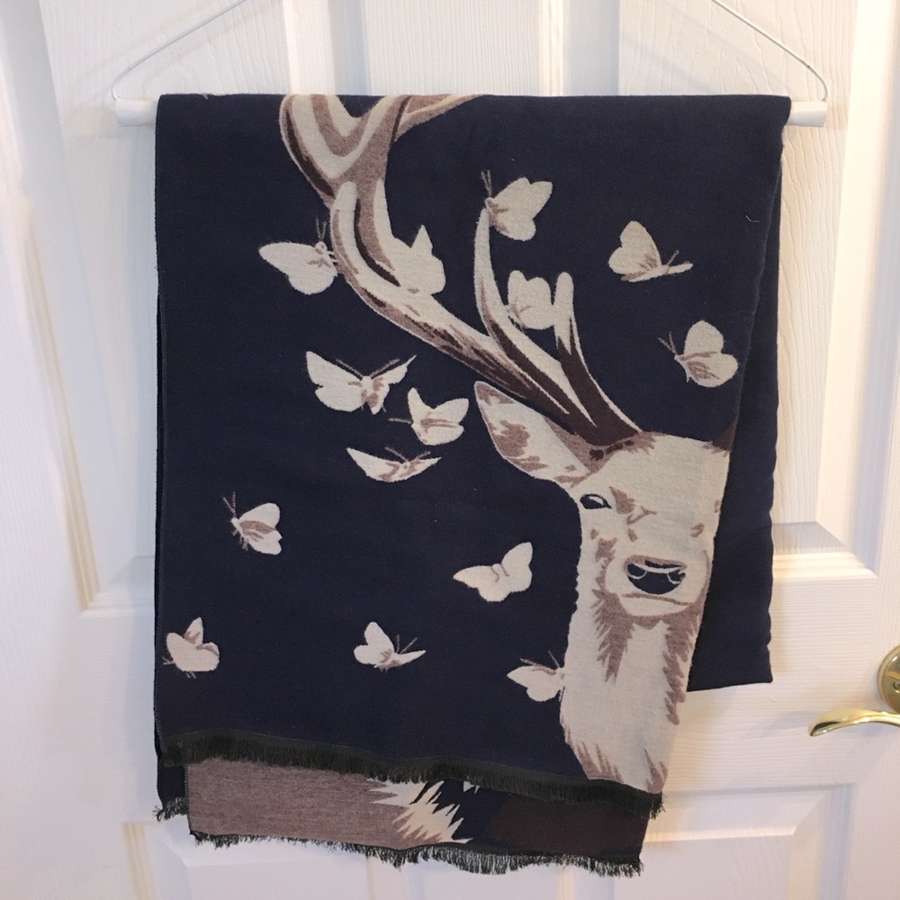 Gorgeous Navy Deer Scarf